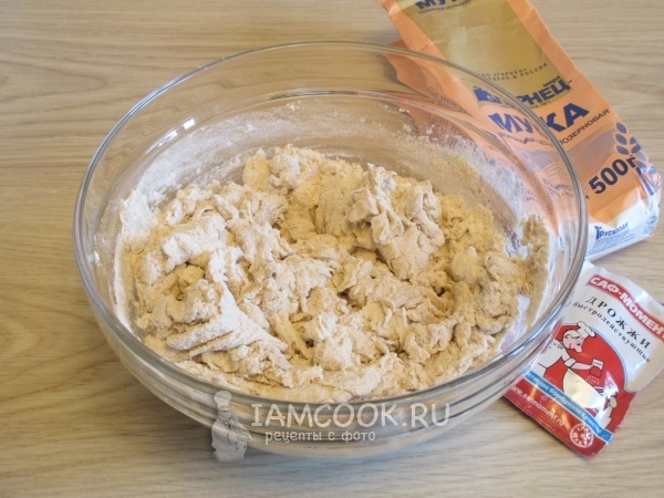 Перемешать тесто