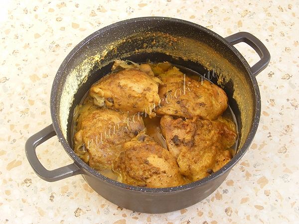 Тушим курицу в молоке