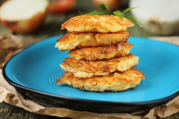 Рецепт луковых оладьев