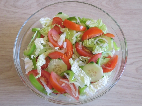 Помидоры в салате