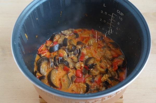 фото паприкаша из баклажанов