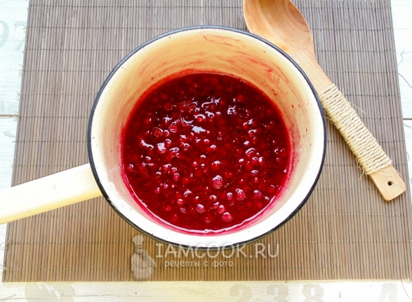 Размешать варенье