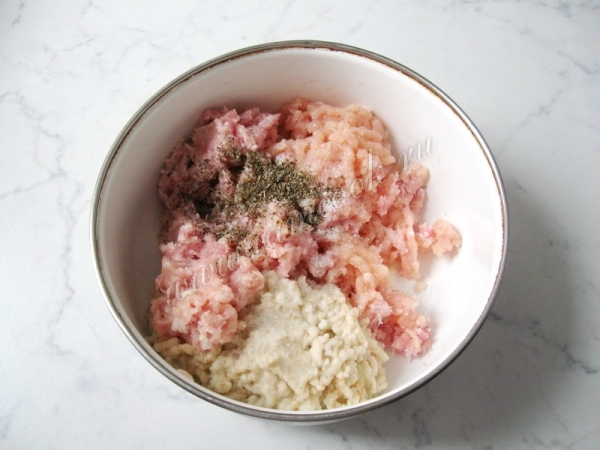 Приправить фарш