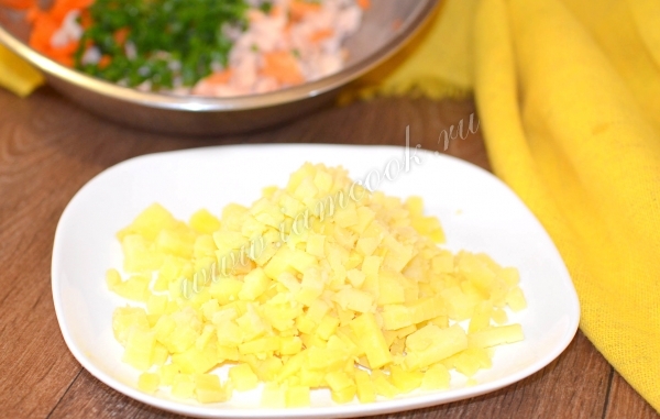 Порезать картофель