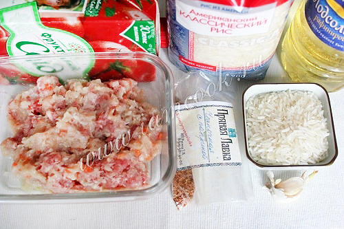 Ингредиенты для приготовления тефтелей в томатном соусе