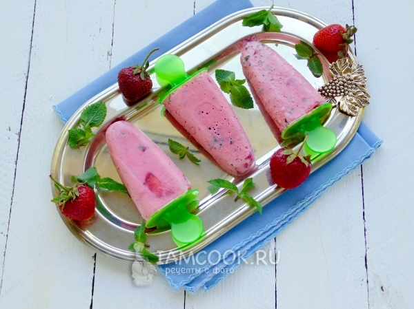 Рецепт клубничного мороженого из сметаны