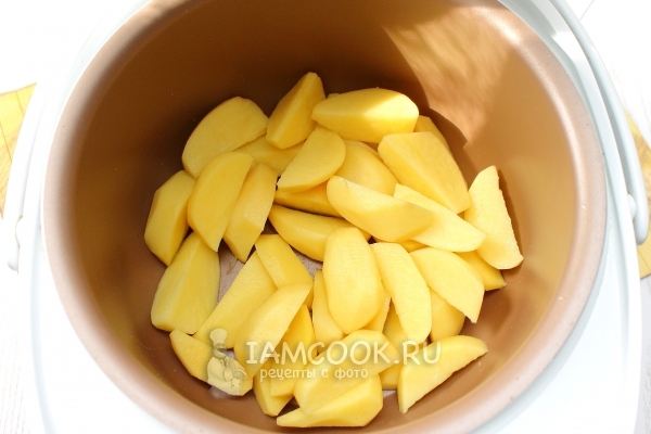 Положить картофель