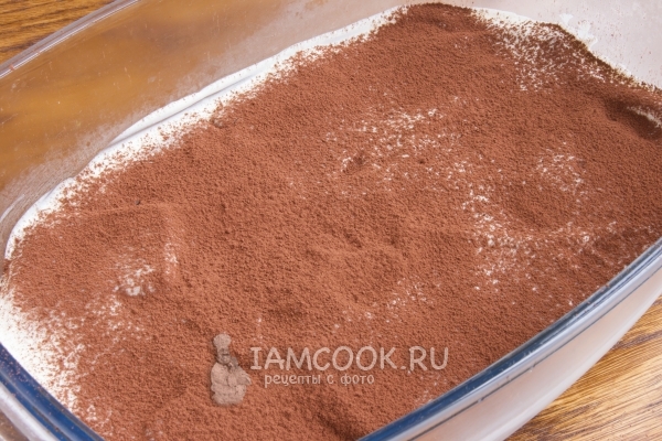 Посыпать какао