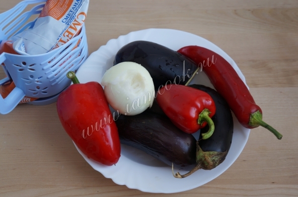 Ингредиенты для паприкаша из баклажанов