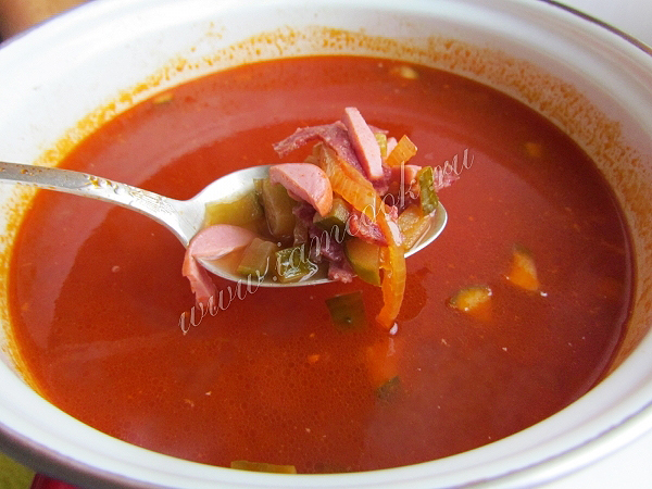 Рецепт солянки с курицей и колбасой