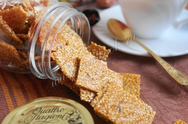 Готовим грильяж из кунжута