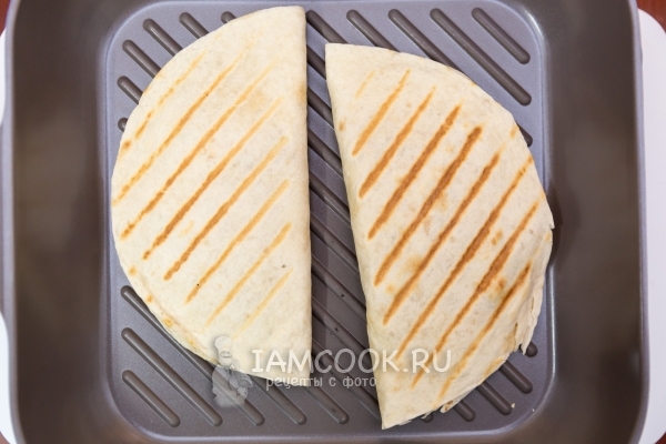 Пожарить кесадилью