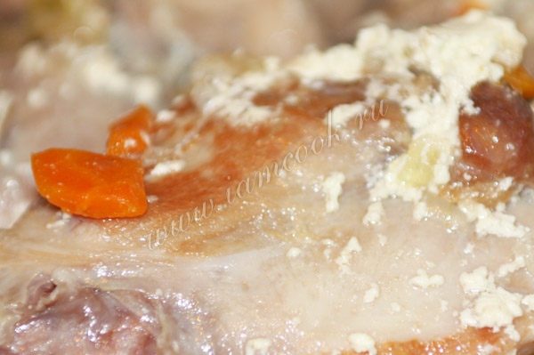 Кролик тушеный в сметане