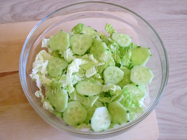 Пекинская капуста с огурцом