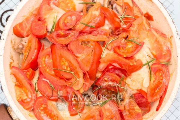 Положить веточки розмарина