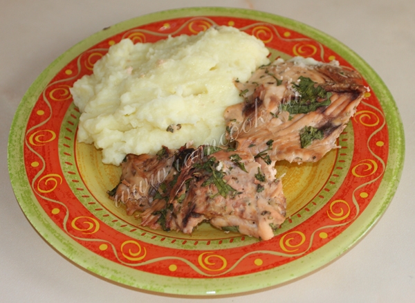 Запеченная горбуша с картофелем пюре, фото