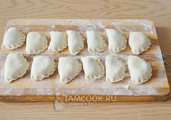 Слепить все вареники