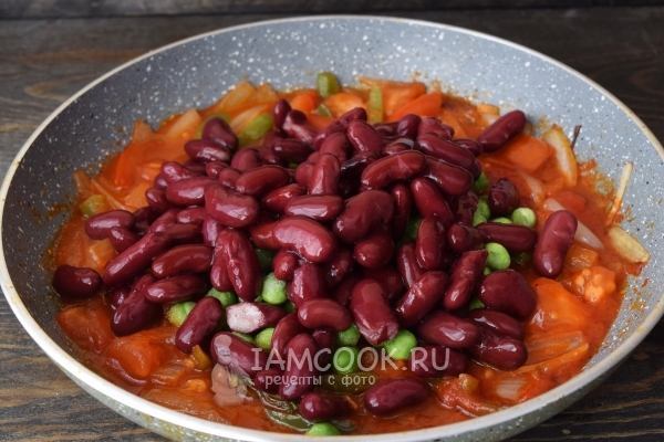 Добавить фасоль