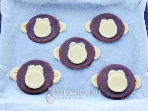 Добавить обезьянкам ушки