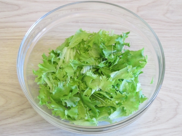 Салат зеленый