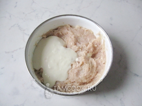 Мясной фарш с молоком