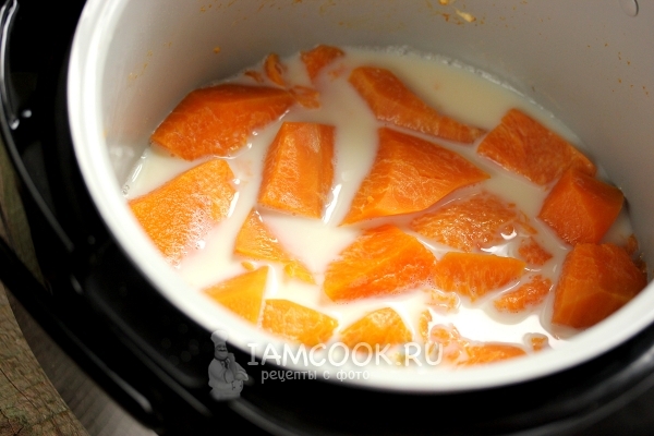 Тушение тыквы в молоке