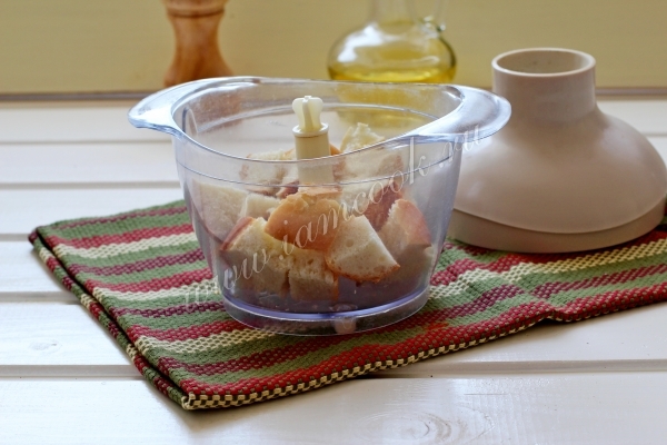 Хлеб в блендере