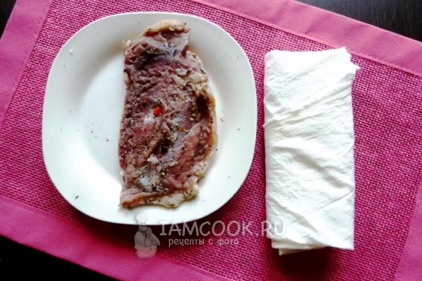 Завернуть мясо в тряпочку