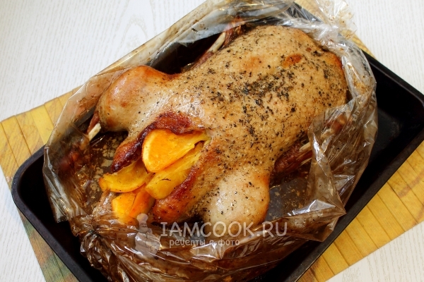 Рецепт утки в рукаве в духовке