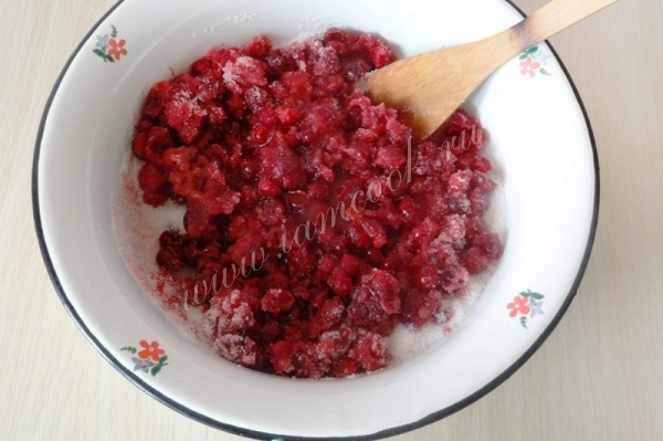 Вишня с сахаром