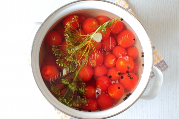 Помидоры в маринаде