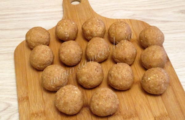 Слепить пирожное