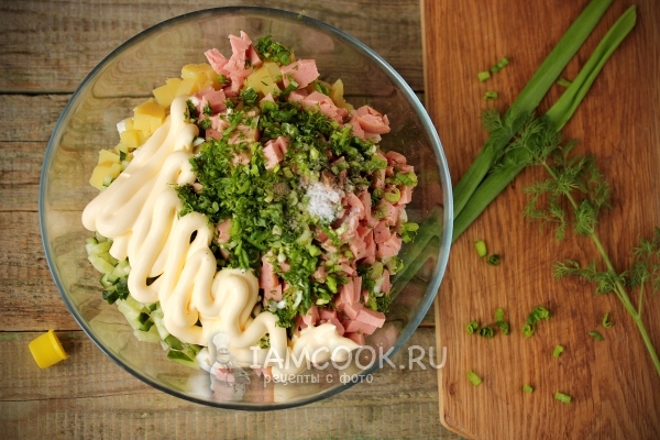 Зелень и майонез