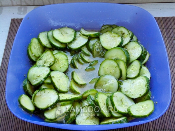 Размешать салат