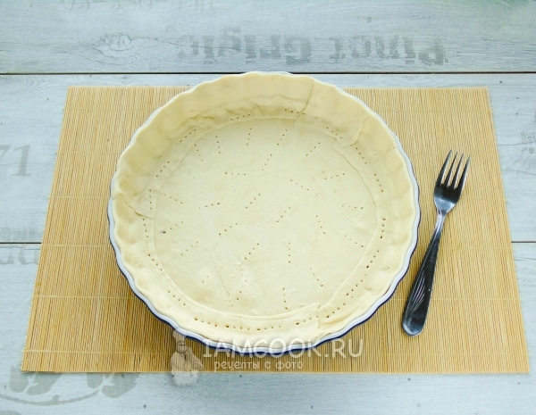 Наколоть тесто вилкой