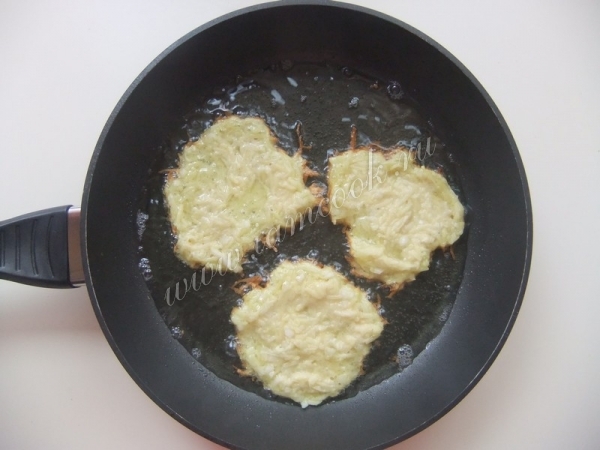 Обжарка драников