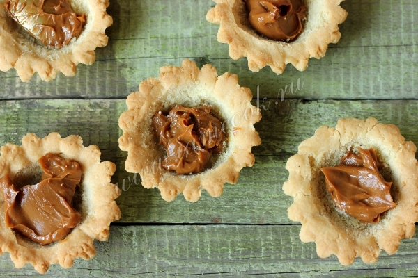 Корзиночки с вареной сгущенкой