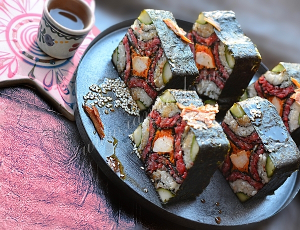 Фото роллов в виде сложной мозаики