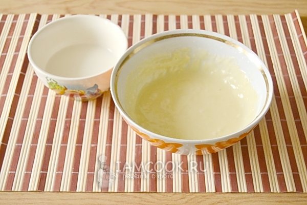 Размешать тесто