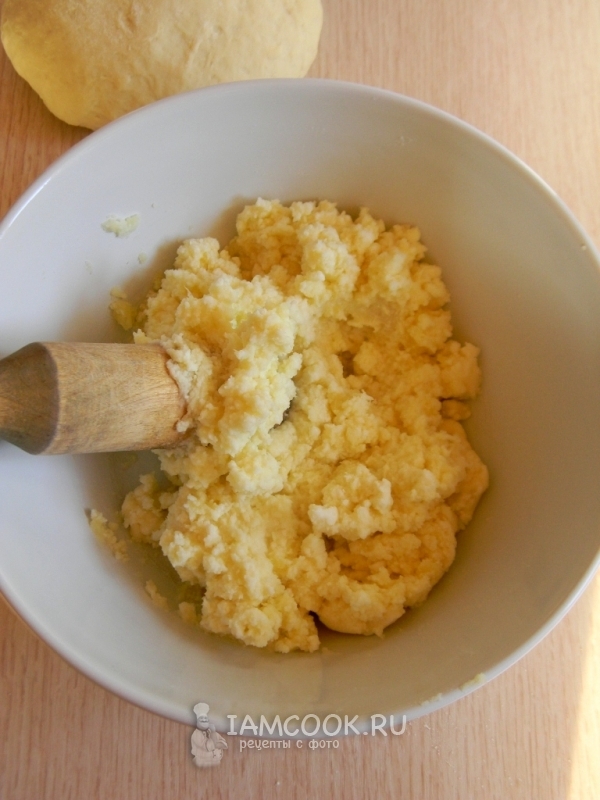 Размять картофель толкушкой