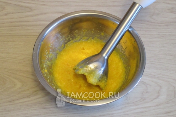 Измельчить мандарины блендером