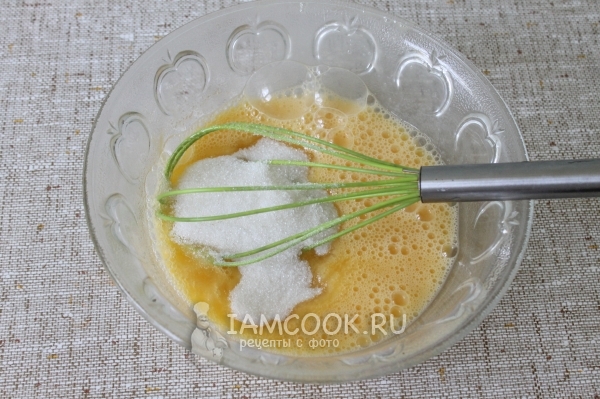 Всыпать сахар