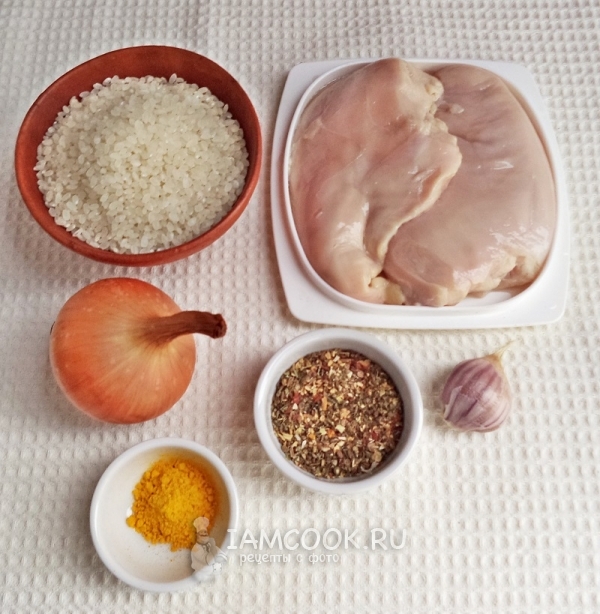 Ингредиенты для сочных куриных отбивных с рисом и луком