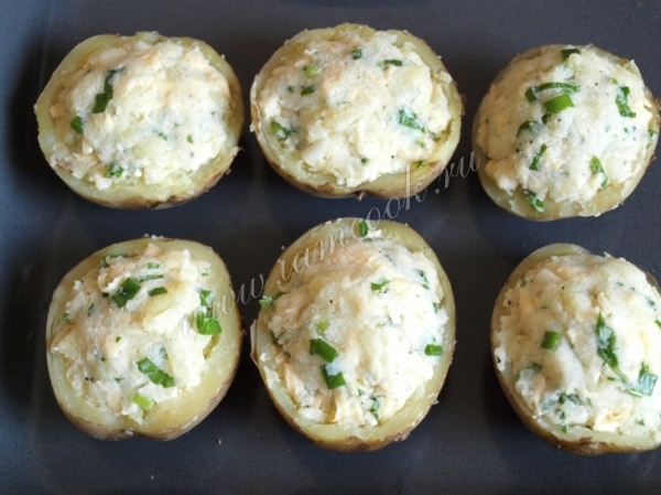 Картофель фаршированный сыром
