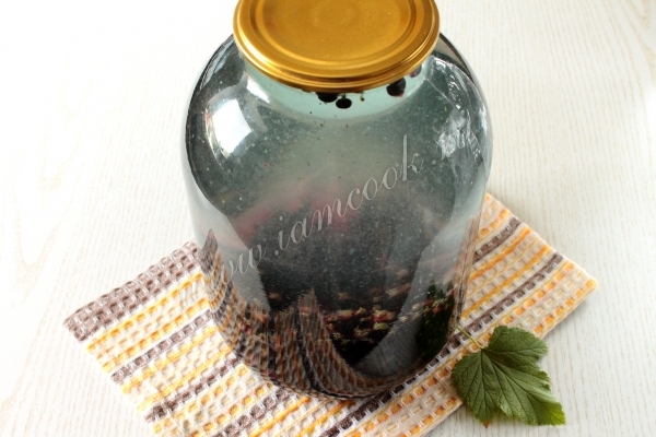 Смородина в кипятке