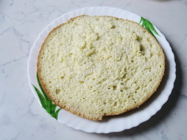 Бисквит разрезанный