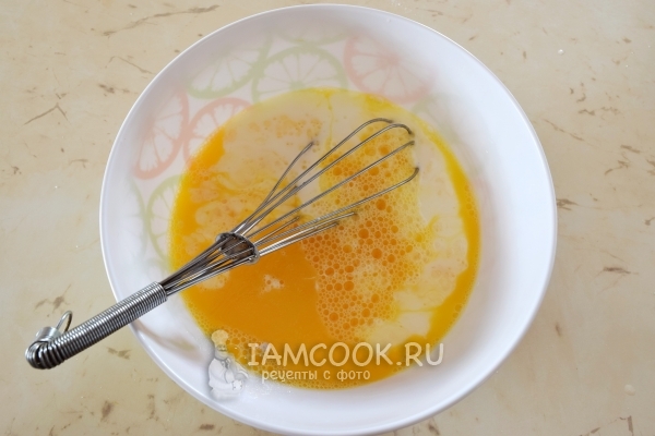 Влить кефир