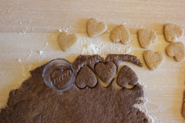 Печеньки в виде сердечек