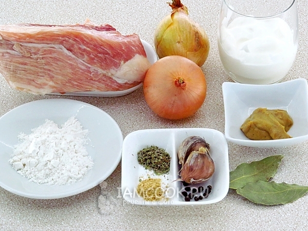 Ингредиенты для жаркого по-купечески в горшочках