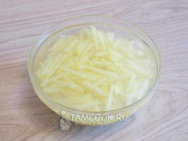 Картофель в воде